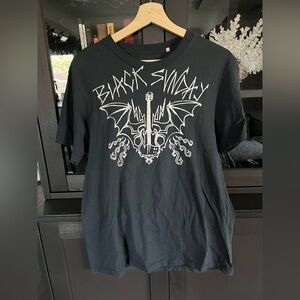 Guess Men’s Graphic T-Shirt Medium